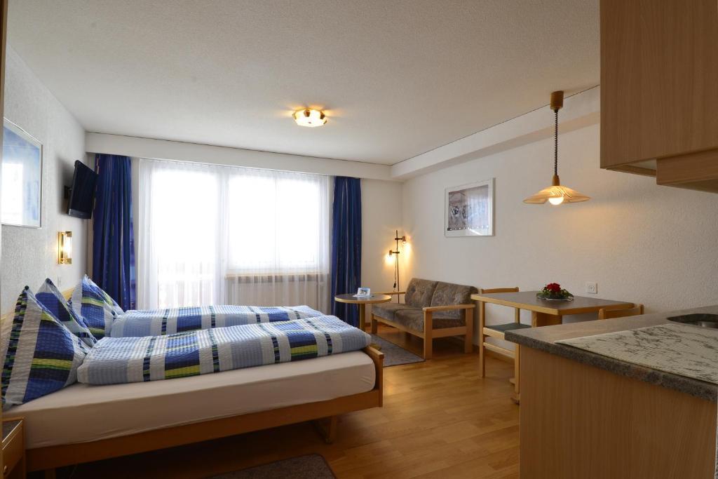 Apartamento Haus Orion Saas-Fee Habitación foto