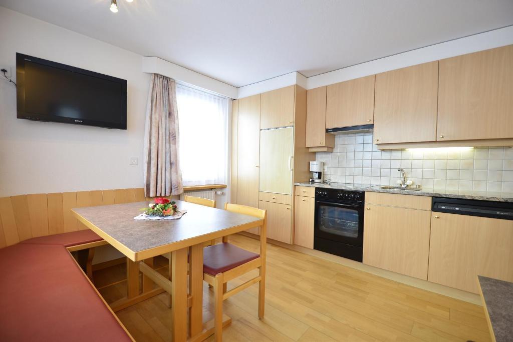 Apartamento Haus Orion Saas-Fee Habitación foto