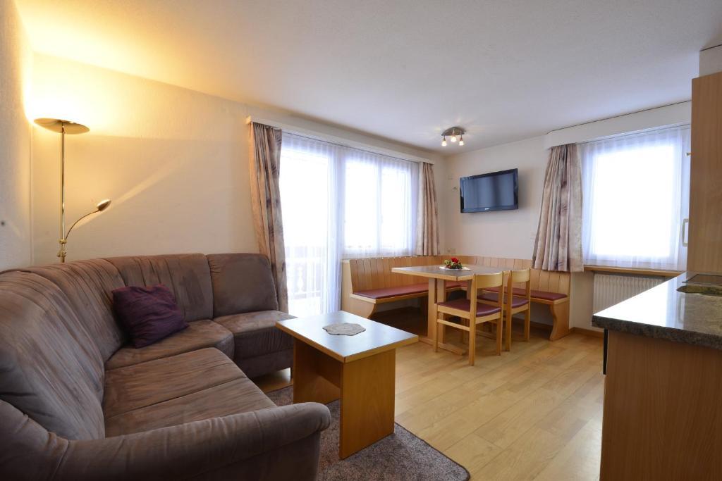 Apartamento Haus Orion Saas-Fee Habitación foto